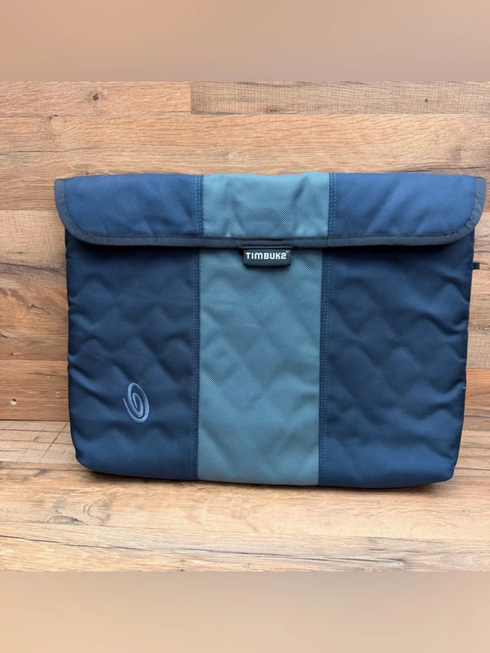 Timbuk2 Navy and Teal Padded Laptop Sleeve